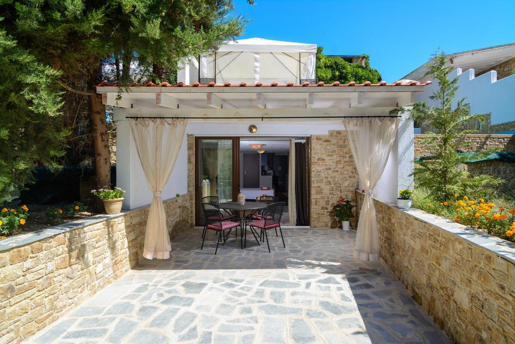 Maria Elena Villas Néos Marmarás Exterior foto